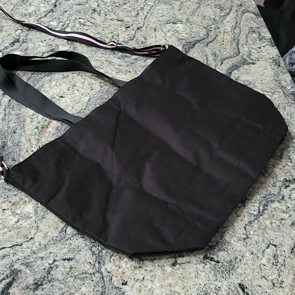 💖Victoria's Secret NWTs Bag💖 - Picture 8 of 10